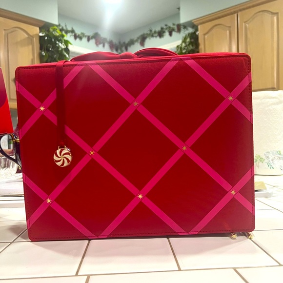 ESTEE LAUDER Holiday 12 Pc. (Resilience) Gift Set + Case $550 Value! P1225 - Picture 2 of 6